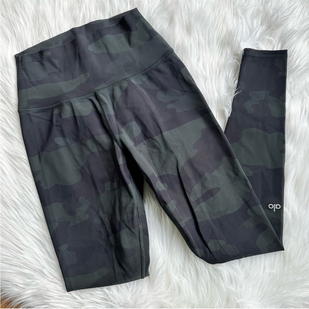 ALO YOGA Vapor Camo Camouflage High Waisted Leggings Green Size Small